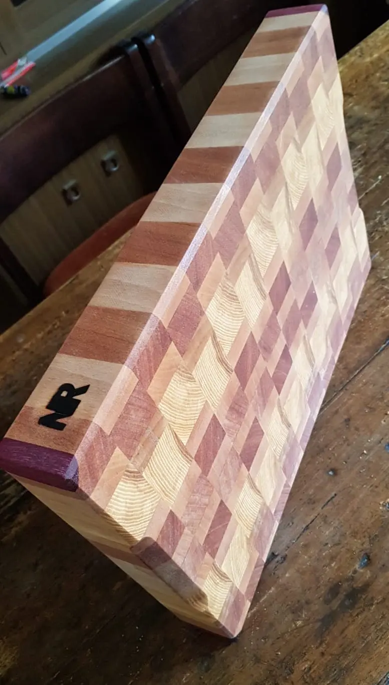 Armadio su misura in legno di faggio