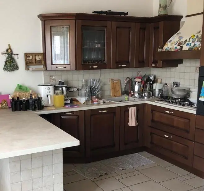 Cucina completa in legno